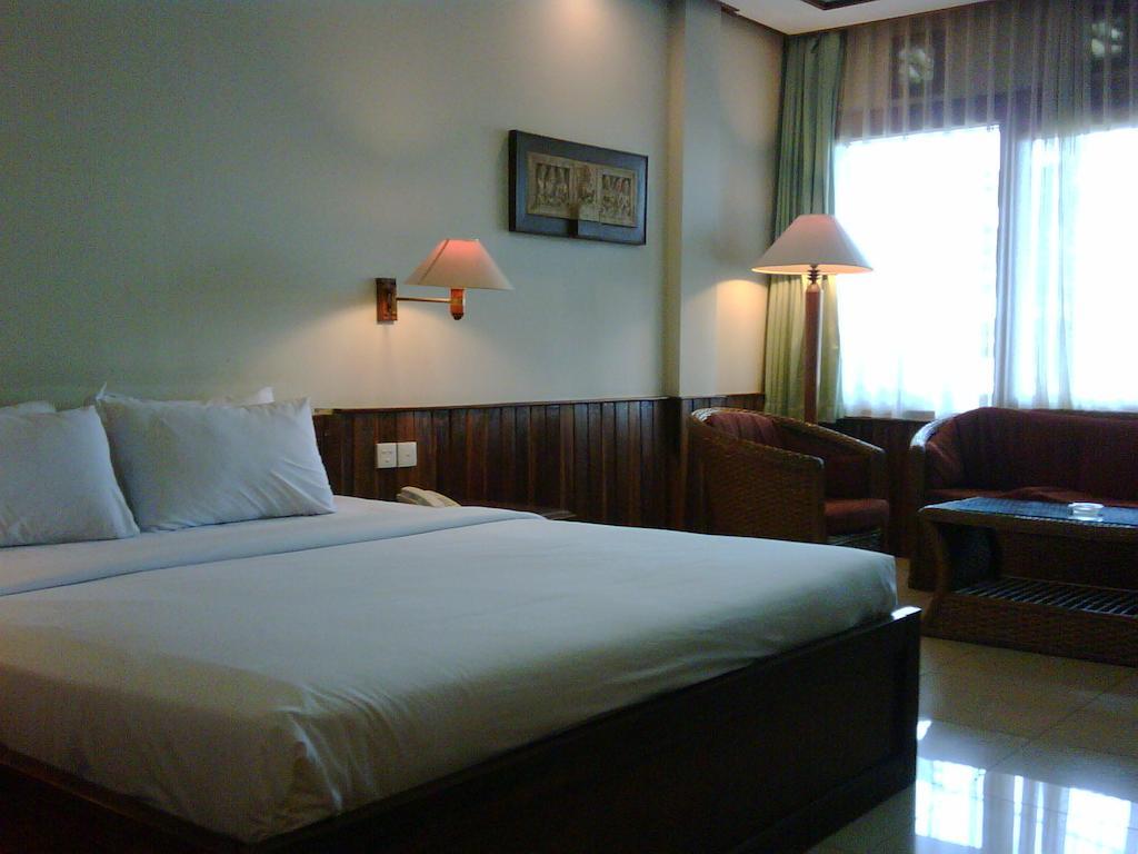 Sunrise Hotel Beach Pangandaran Pokój zdjęcie